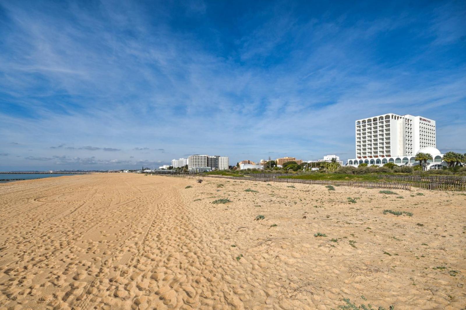 Vila Atlantida - Vilamoura-Quarteira Holiday Home - Beach At 250 Mts Esterno foto